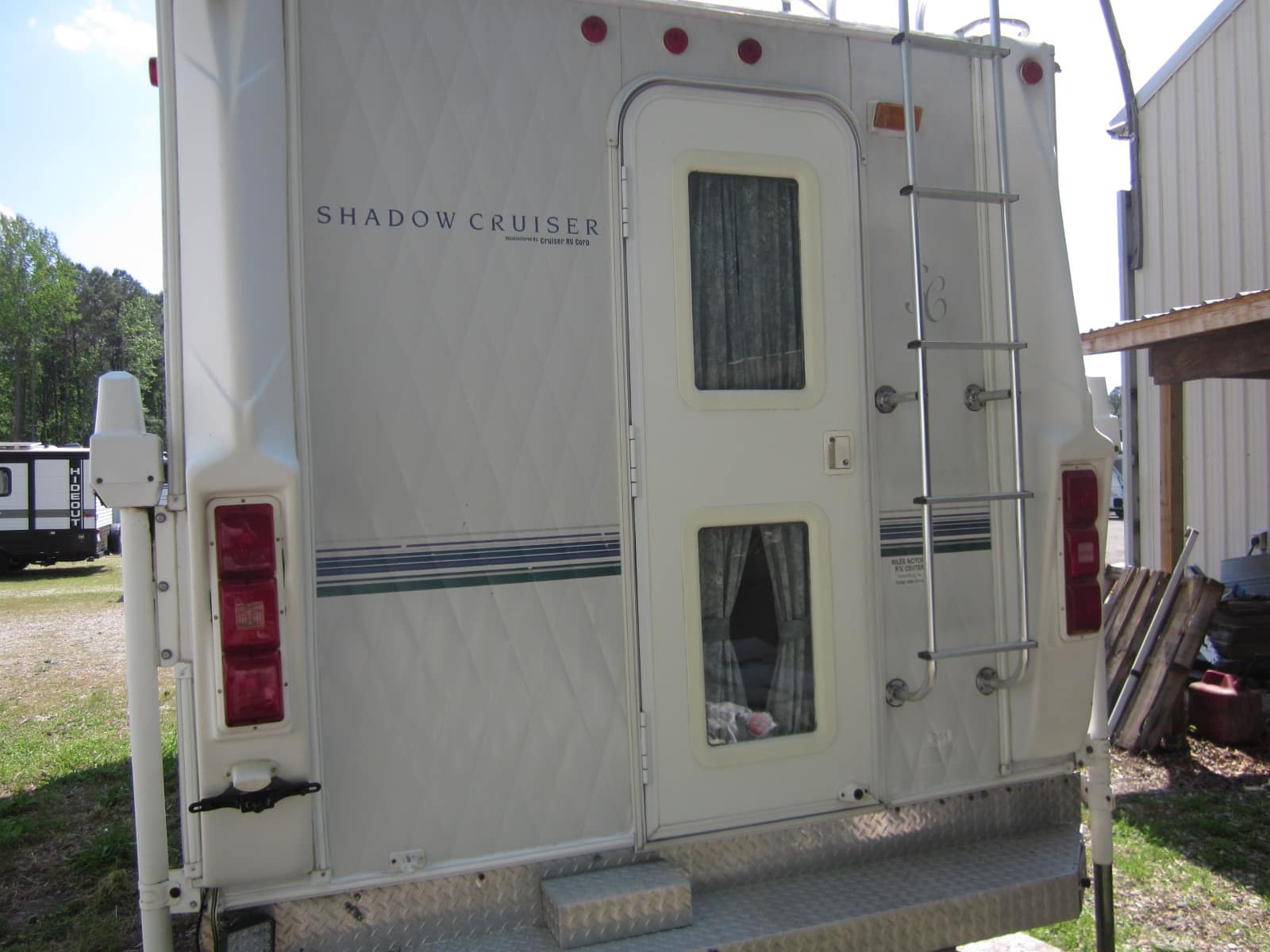 961 Shadow Cruiser Truck Camper Gloucester RV